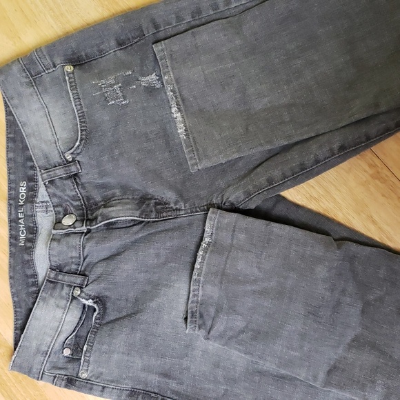 Michael Kors Relaxed Fit distressed jeans - Picture 7 of 10